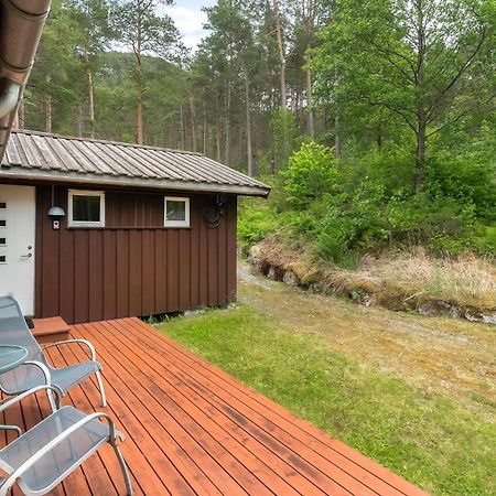 Gorgeous Home In Jorpeland With House Sea View エクステリア 写真