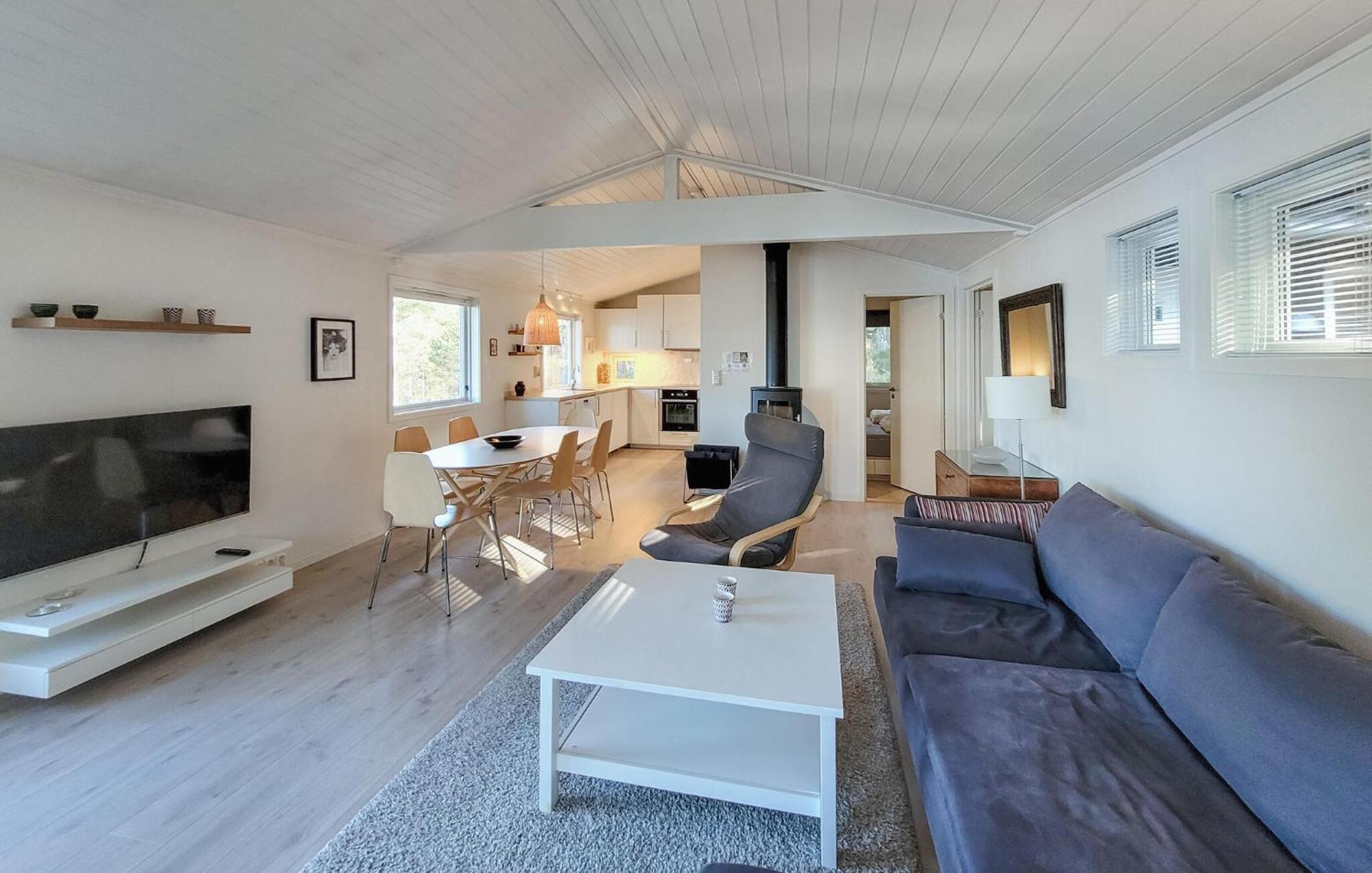 Gorgeous Home In Jorpeland With House Sea View エクステリア 写真