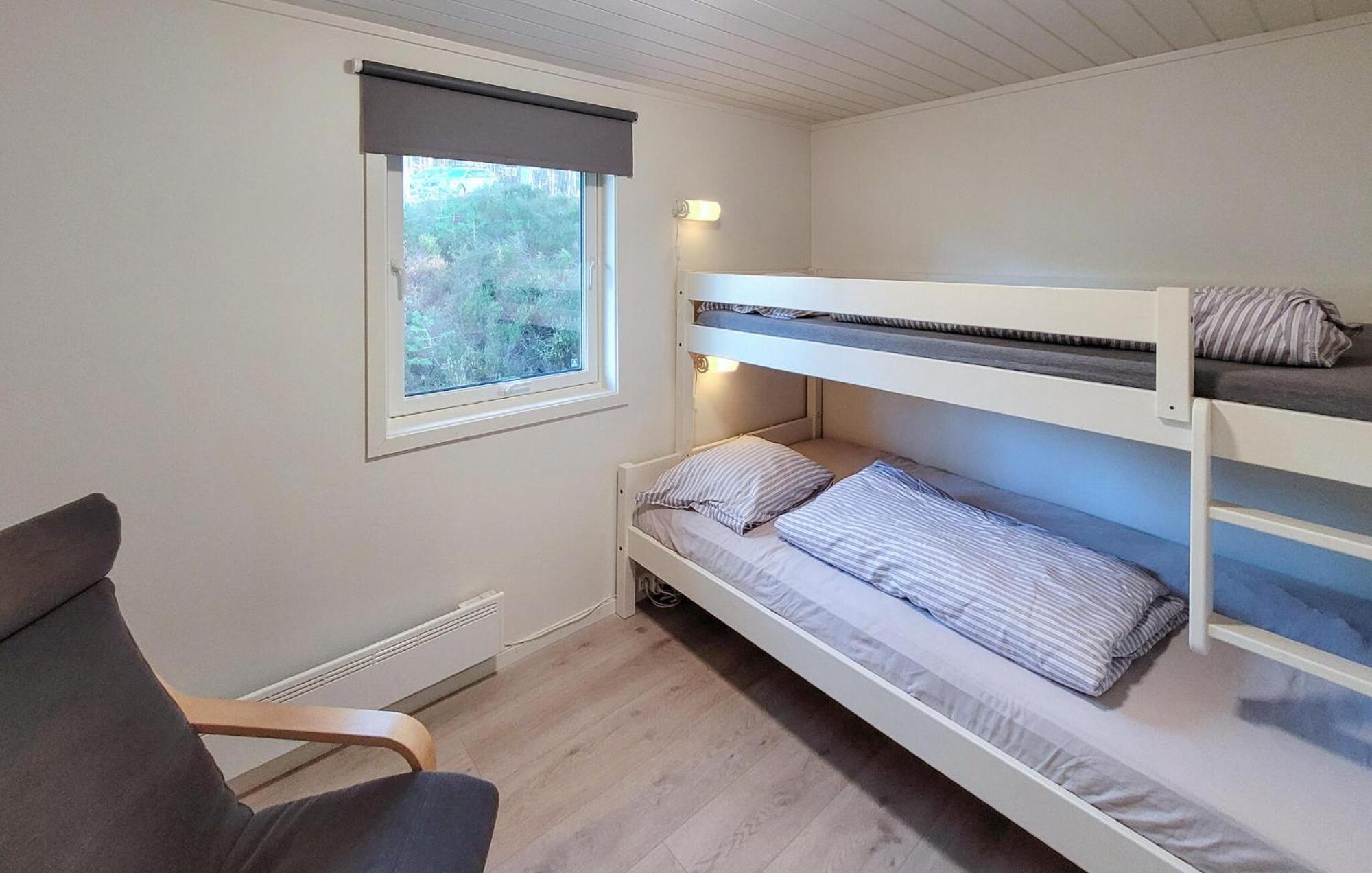 Gorgeous Home In Jorpeland With House Sea View エクステリア 写真