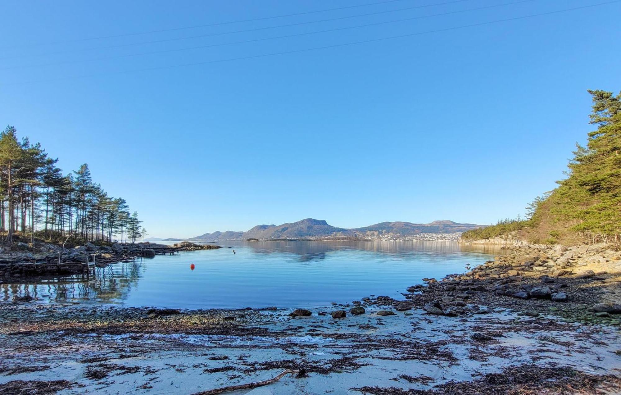 Gorgeous Home In Jorpeland With House Sea View エクステリア 写真