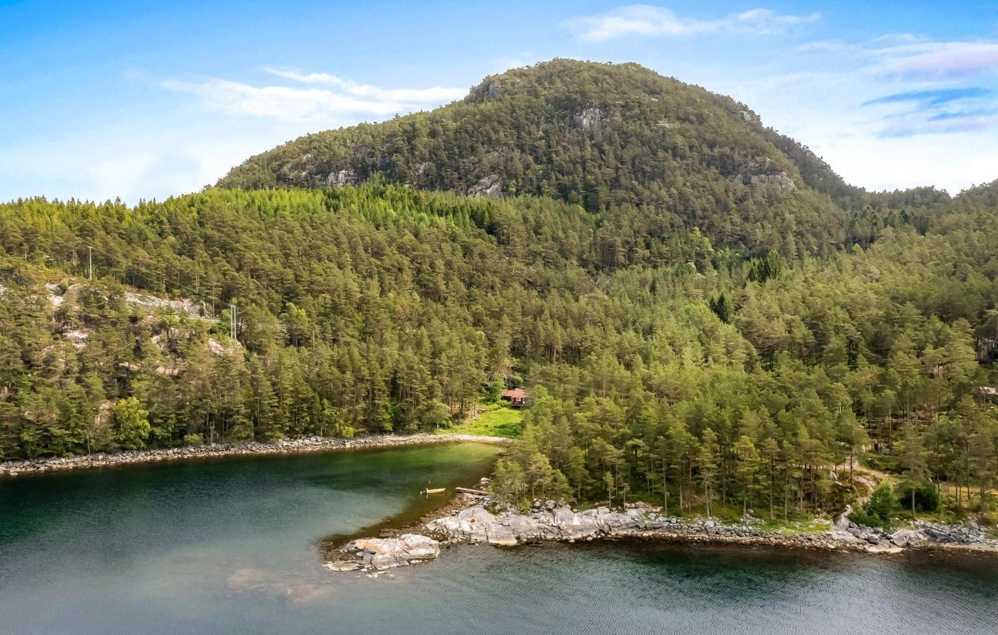 Gorgeous Home In Jorpeland With House Sea View エクステリア 写真